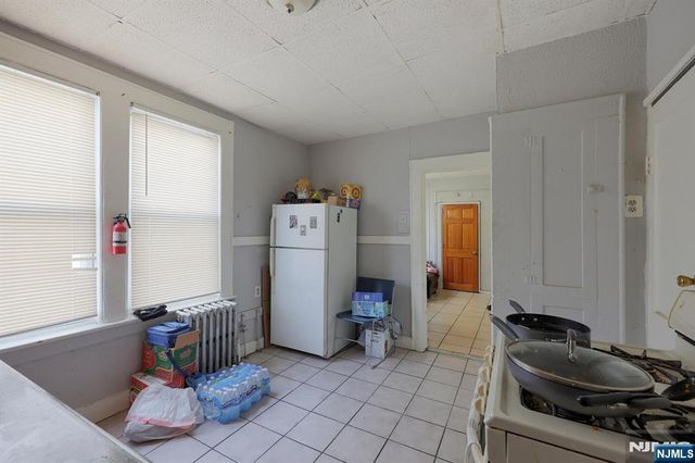 152 Dayton Street 150, Newark, NJ 07114