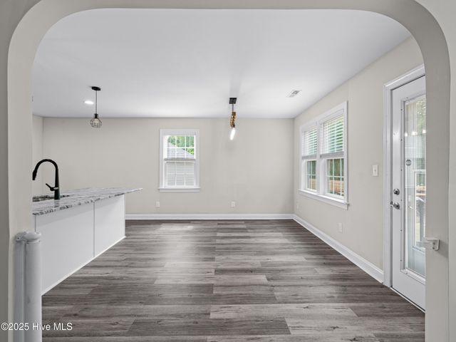 606 Sonata Court, Richlands, NC 28574