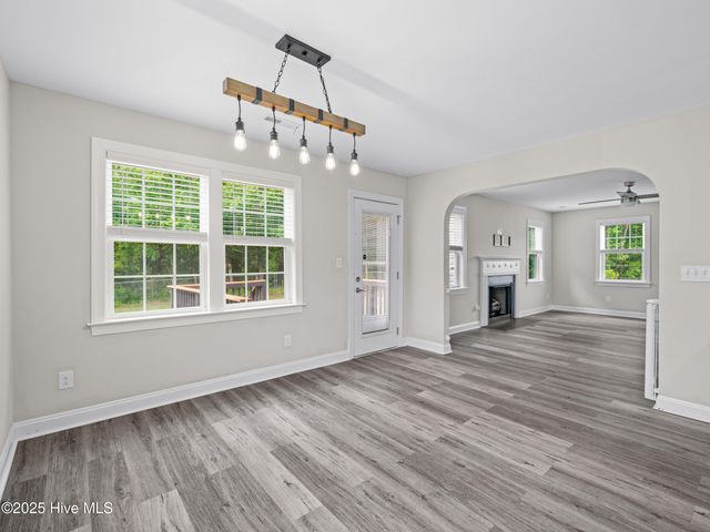 606 Sonata Court, Richlands, NC 28574