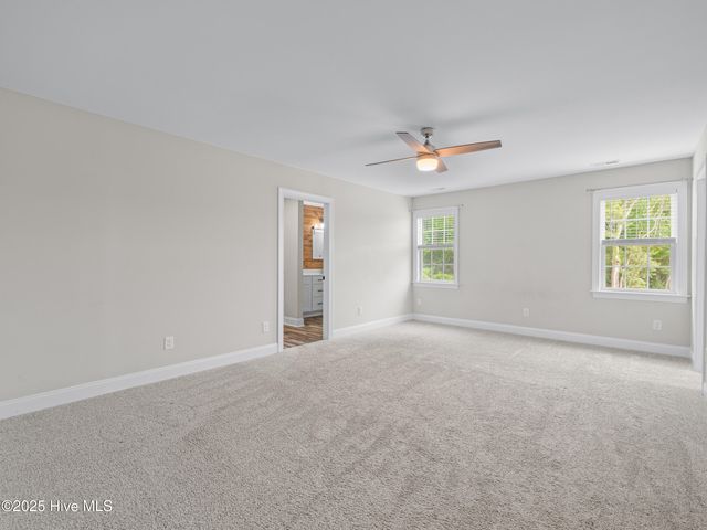 606 Sonata Court, Richlands, NC 28574