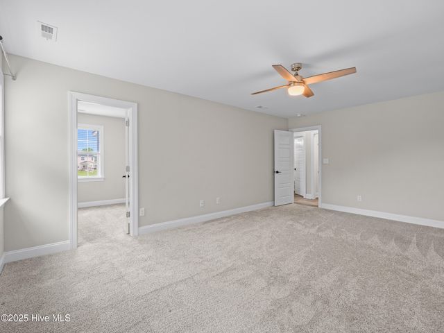 606 Sonata Court, Richlands, NC 28574