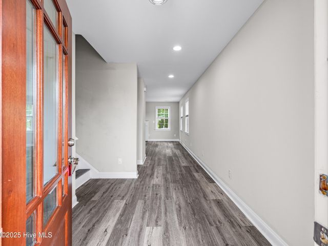 606 Sonata Court, Richlands, NC 28574