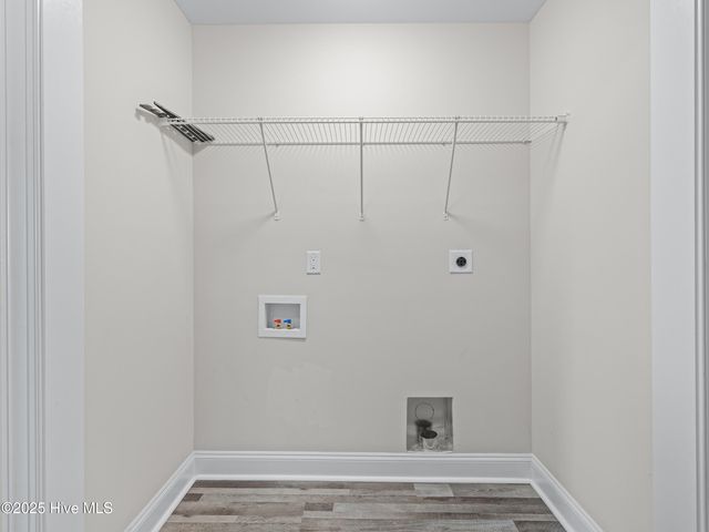 606 Sonata Court, Richlands, NC 28574