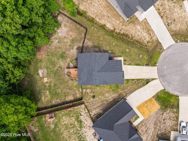 606 Sonata Court, Richlands, NC 28574