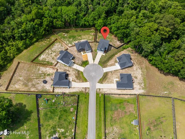 606 Sonata Court, Richlands, NC 28574