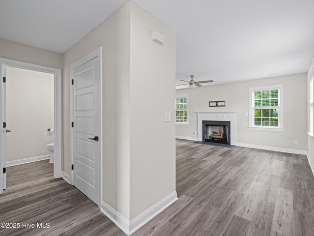 606 Sonata Court, Richlands, NC 28574
