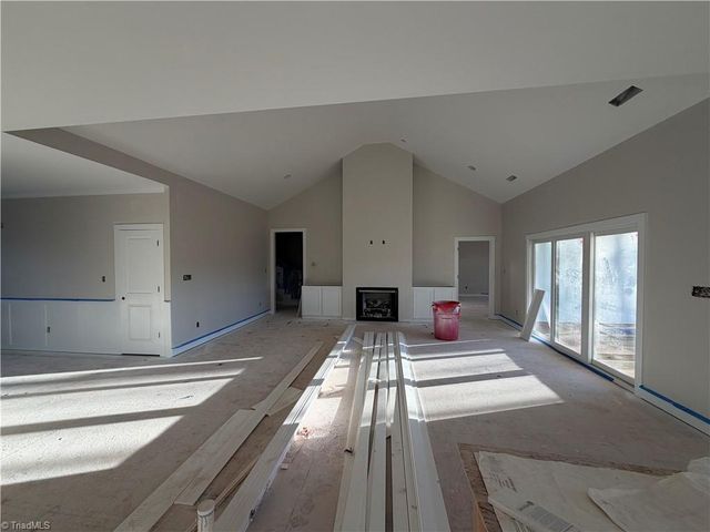 366 Lenalan Drive, Lexington, NC 27295