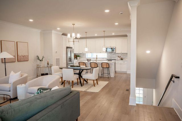 1150 Valdosta Street Unit 402, North Charleston, SC 29405