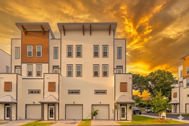 1150 Valdosta Street Unit 402, North Charleston, SC 29405