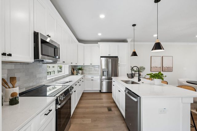 1150 Valdosta Street Unit 402, North Charleston, SC 29405