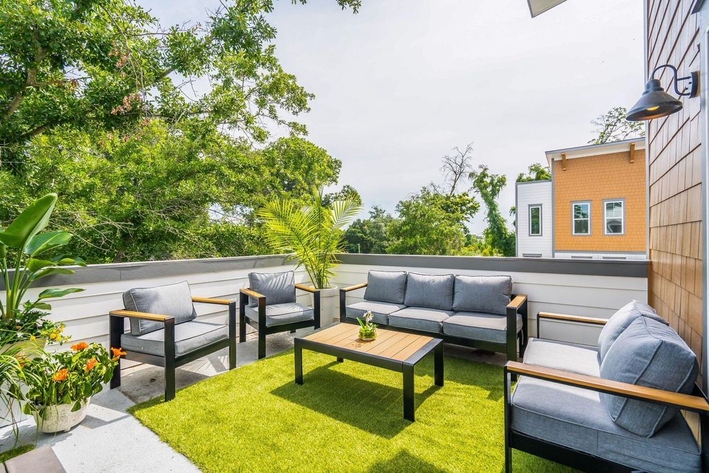 1150 Valdosta Street Unit 402, North Charleston, SC 29405