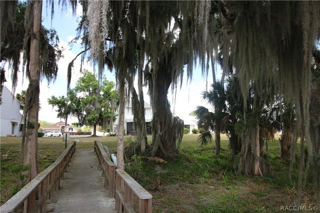 908 Pritchard Island Road, Inverness, FL 34450