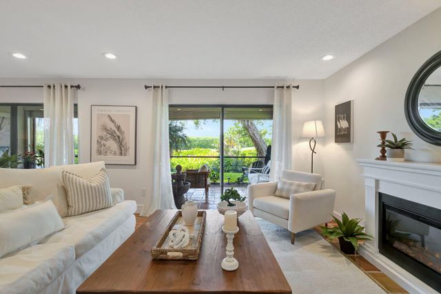 27 Westgate Lane C, Boynton Beach, FL 33436