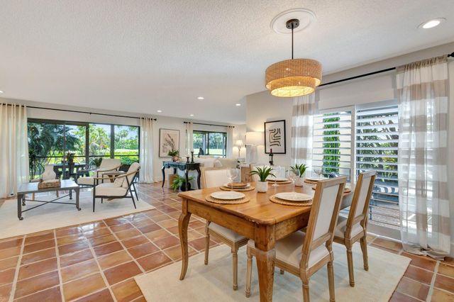 27 Westgate Lane C, Boynton Beach, FL 33436