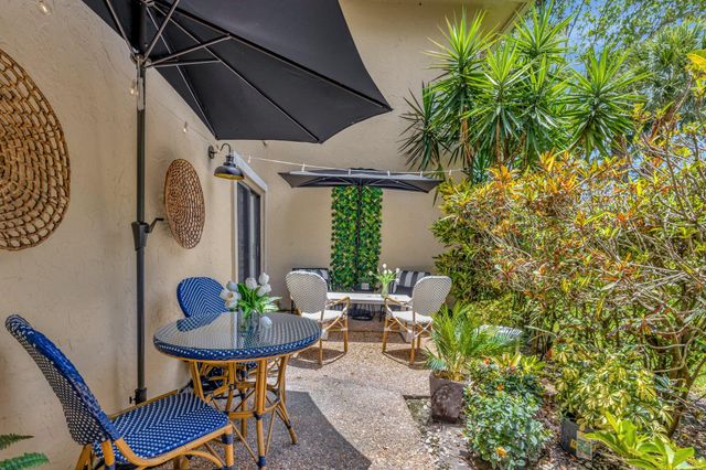 27 Westgate Lane C, Boynton Beach, FL 33436