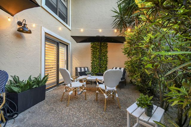 27 Westgate Lane C, Boynton Beach, FL 33436