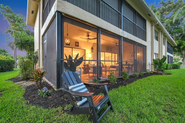 27 Westgate Lane C, Boynton Beach, FL 33436