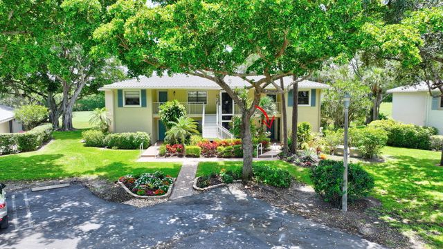27 Westgate Lane C, Boynton Beach, FL 33436