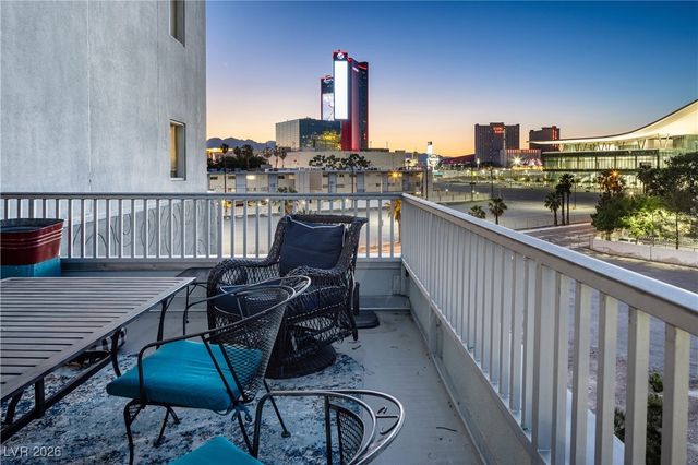 360 East Desert Inn Road 407, Las Vegas, NV 89109