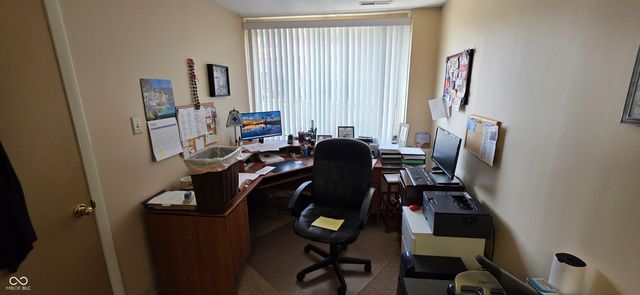 22 W 8th Street, Anderson, IN 46016