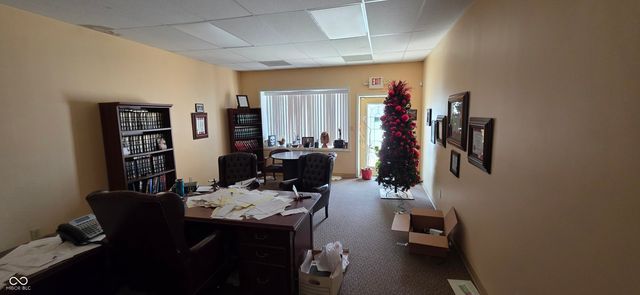 22 W 8th Street, Anderson, IN 46016