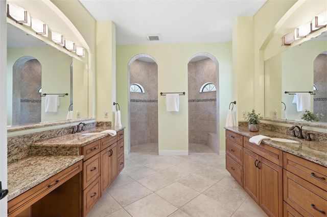 20 N VILLAGE PARKWAY, Palm Coast, FL 32137