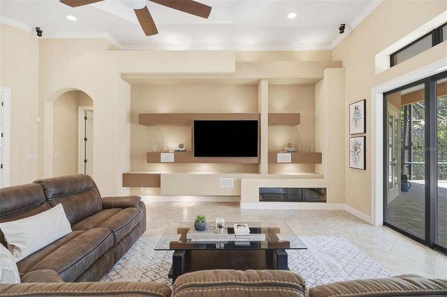 20 N VILLAGE PARKWAY, Palm Coast, FL 32137