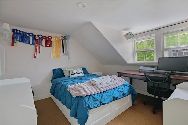 15 Ayrault Street 2, Newport, RI 02840