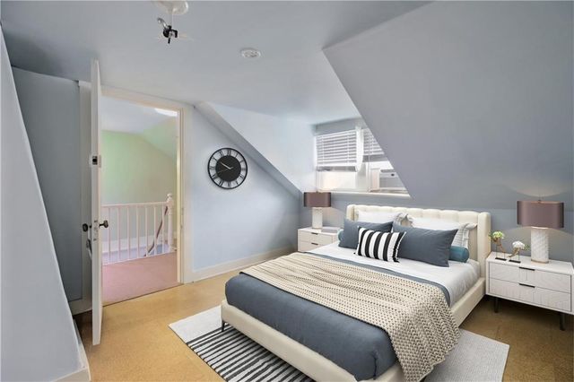 15 Ayrault Street 2, Newport, RI 02840