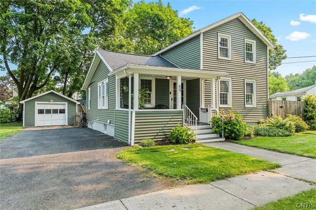69 Hamilton Avenue, Auburn, NY 13021
