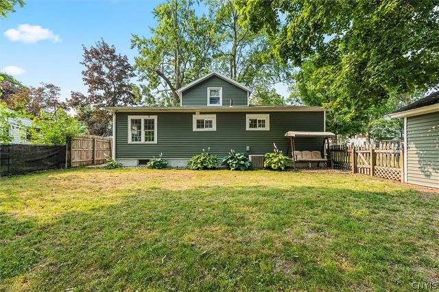 69 Hamilton Avenue, Auburn, NY 13021