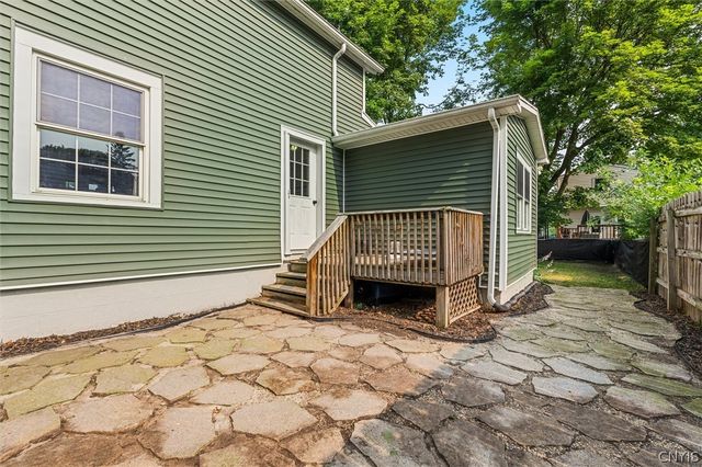 69 Hamilton Avenue, Auburn, NY 13021