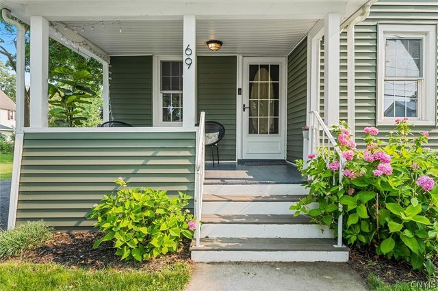 69 Hamilton Avenue, Auburn, NY 13021