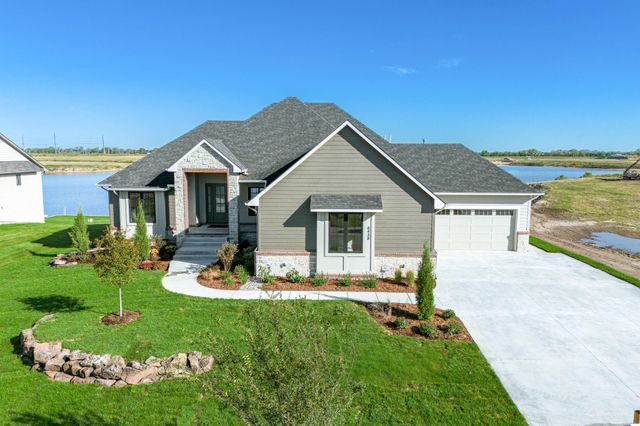 8438 Mossy Stone, Maize, KS 67101