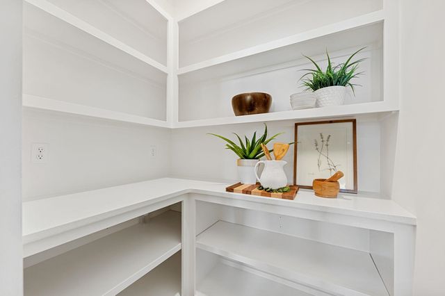 8438 Mossy Stone, Maize, KS 67101