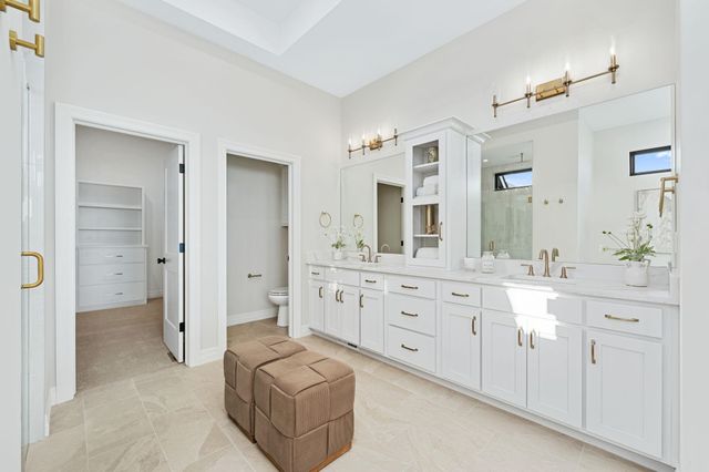 8438 Mossy Stone, Maize, KS 67101