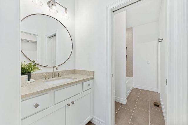 8438 Mossy Stone, Maize, KS 67101