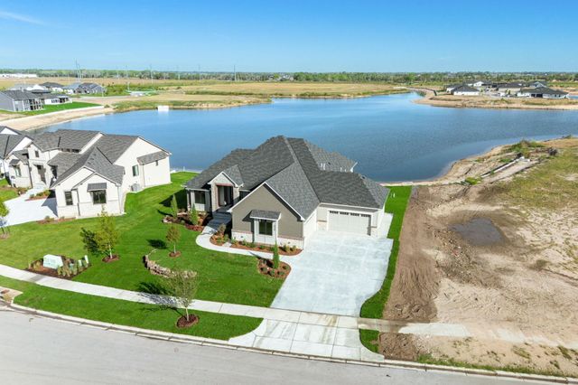 8438 Mossy Stone, Maize, KS 67101