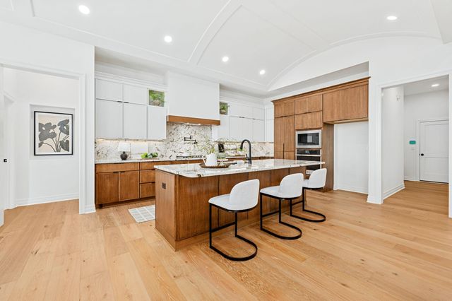 8438 Mossy Stone, Maize, KS 67101