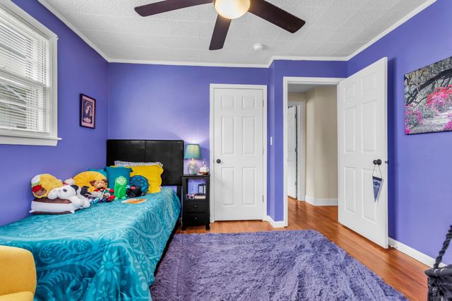 20 S Walnut St, Hohenwald, TN 38462