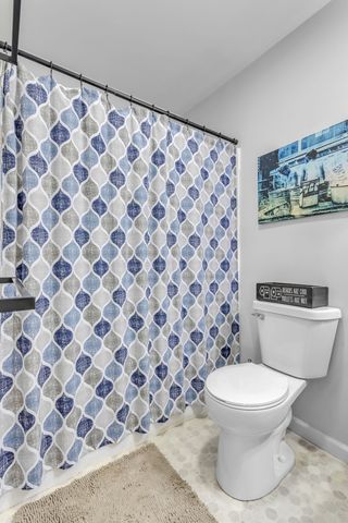 20 S Walnut St, Hohenwald, TN 38462