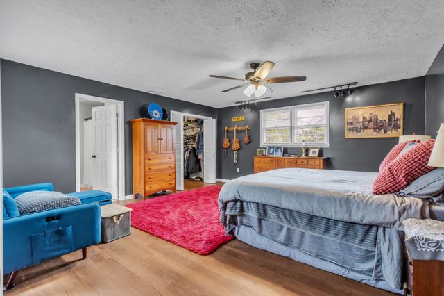 20 S Walnut St, Hohenwald, TN 38462