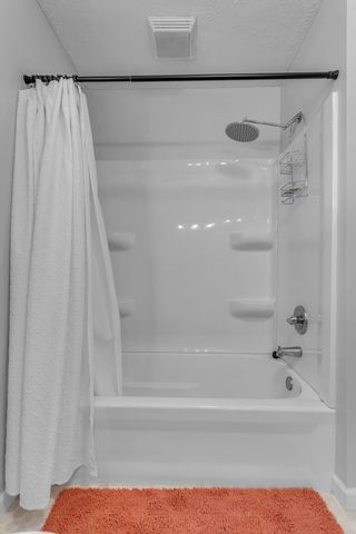 20 S Walnut St, Hohenwald, TN 38462