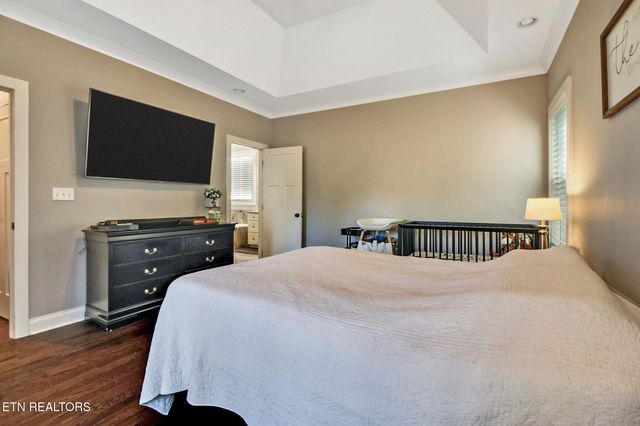 110 Wolf Creek Way, Oak Ridge, TN 37830