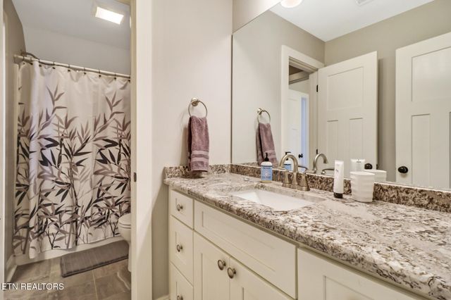 110 Wolf Creek Way, Oak Ridge, TN 37830