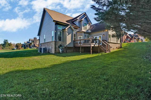 110 Wolf Creek Way, Oak Ridge, TN 37830