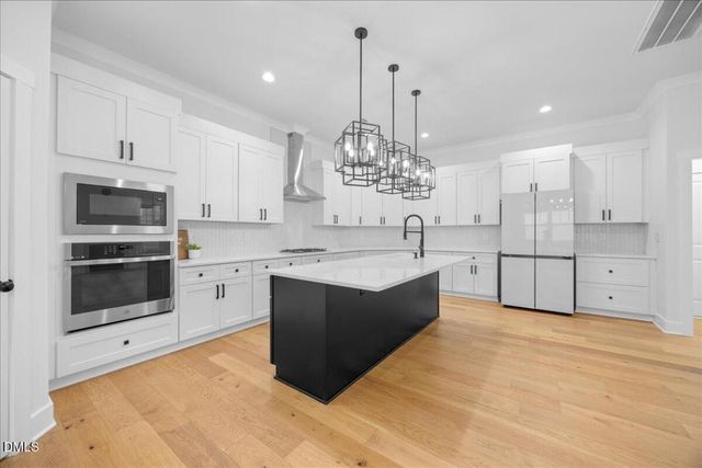 533 Kings Lake Way, Durham, NC 27703