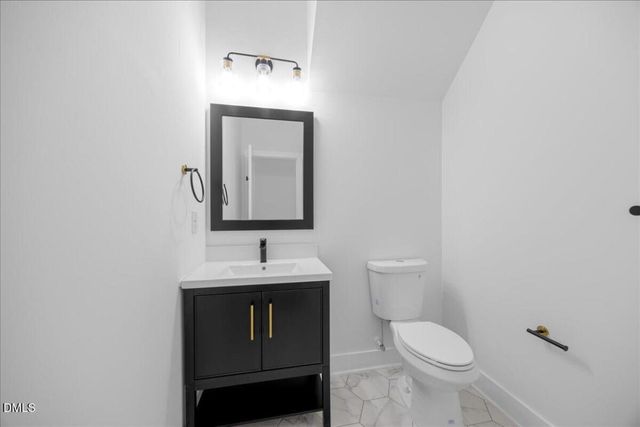 533 Kings Lake Way, Durham, NC 27703