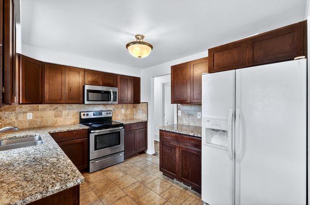 710 E North Ave, Spokane, WA 99207