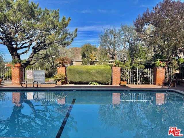 6526 Ocean Crest Drive 102, Rancho Palos Verdes, CA 90275